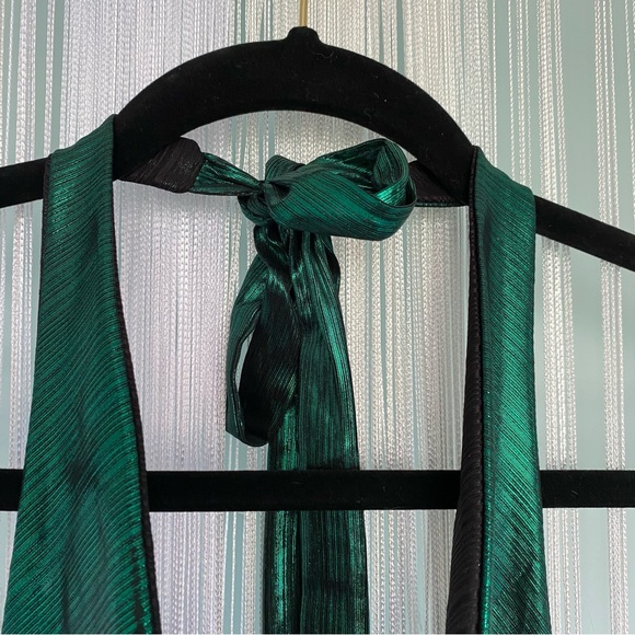 Emerald Green Metallic Halter Top NWT Size S - Picture 10 of 14